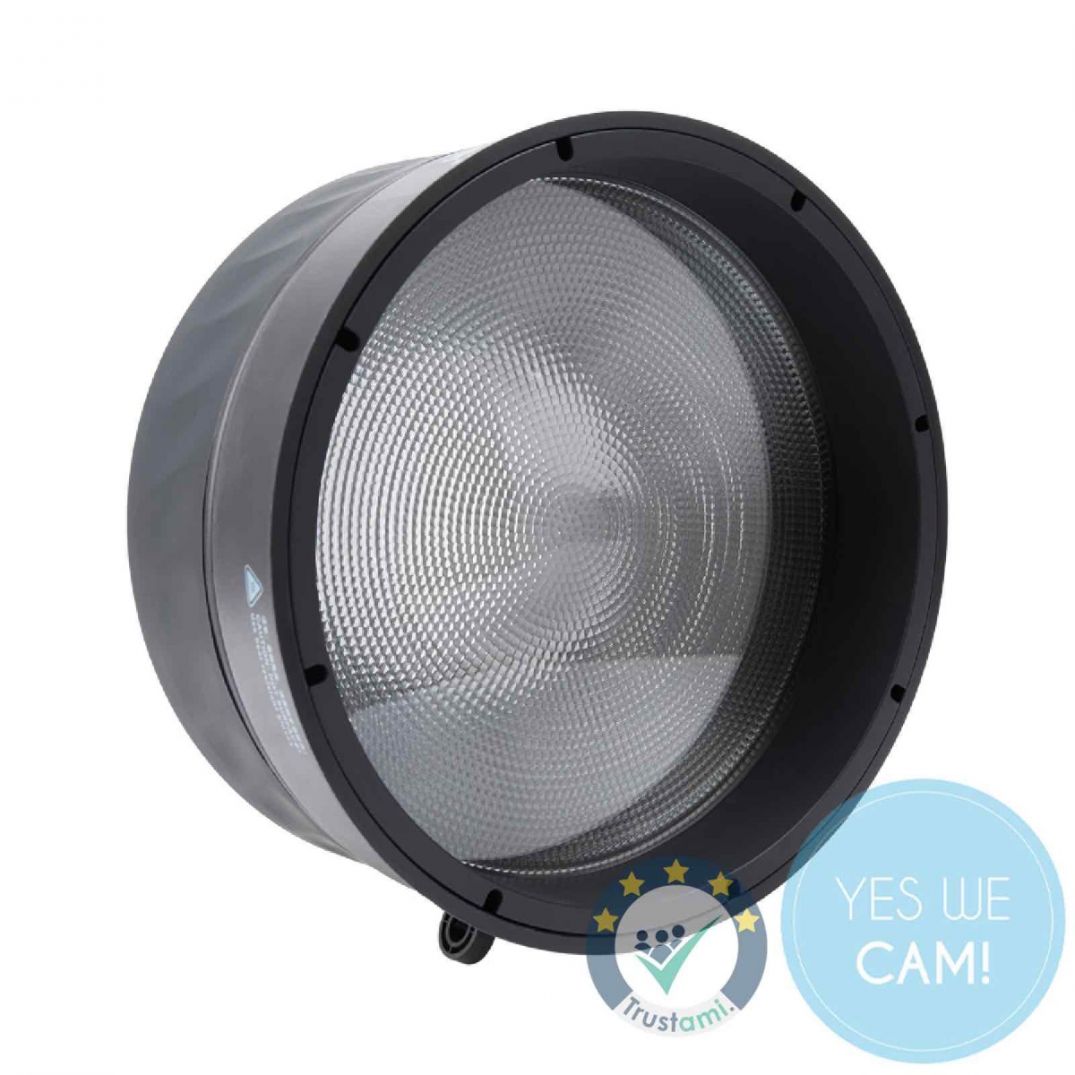 Frontansicht des amaran Fresnel mit großer Glaslinse zur präzisen Lichtbündelung für Ray 360c und 660c