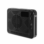 amaran Ray 60c in schräger Rückansicht mit Display, Bedientasten und NFC-Markierung