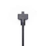 M30 Anschlussstecker des DJI Power SDC Schnellladekabels in Nahaufnahme