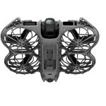 Fly More Combo komplett ausgebreitet mit Akkus, Ladehub und Motion-Controller
