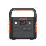Jackery Explorer 1000 Plus Tragbare Powerstation in Frontansicht mit Display und Stromanschlüssen