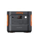 Jackery Explorer 2000 V2 Tragbare Powerstation frontal dargestellt auf weißem Hintergrund