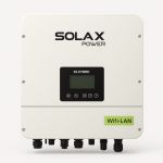 Hybrid Wechselrichter in Installation mit Solarpanelen